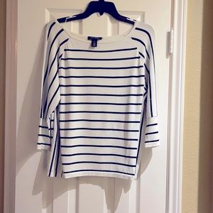 White House Black Market scoop sent sweater size M